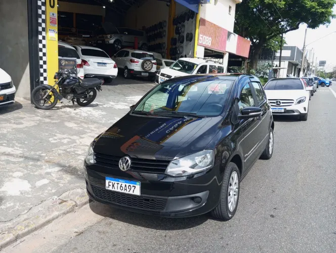 Volkswagen Fox 1.0 MI Total Flex 8V 5P 2013