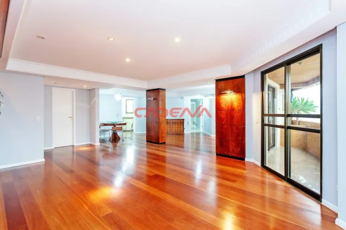 Apartamento com 2 quartos e 2 vagas para aluguel no Água Verde