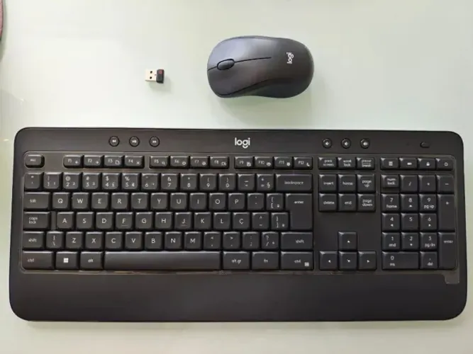 kit Teclado e mouse Logitech MK540 seminovo