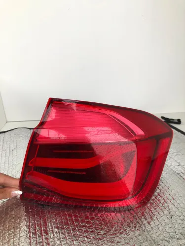 Lanterna Traseira Esquerda BMW Série 3 F30 LED 2016/2018 Original