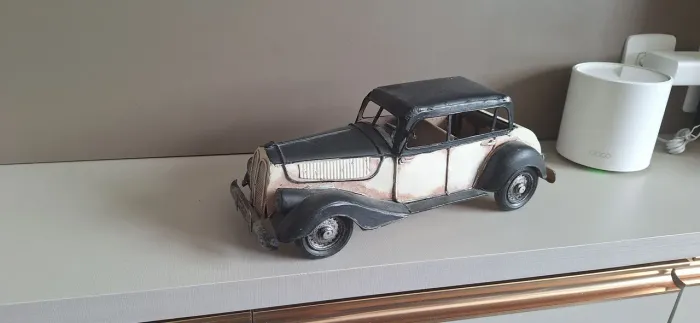 Carro brinquedo BMW 327 miniatura