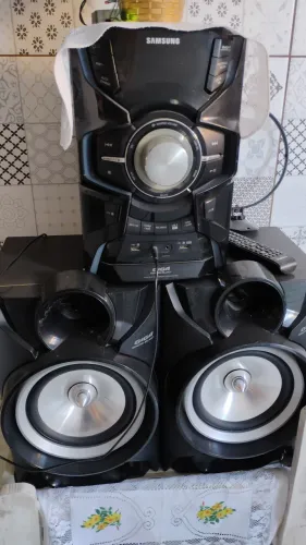 Som Samsung 750rms grave forte!!