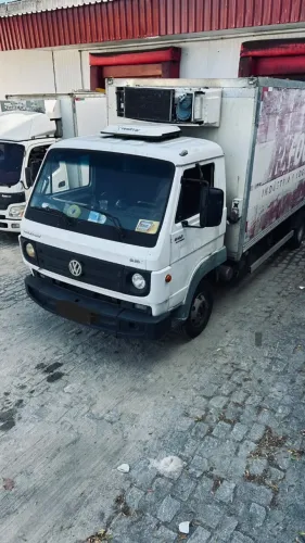 vendo vw 8.160 drc 4x2 ( TROCO P/BAÚ DE 8M COM FRIO PARA CONGELADOS)