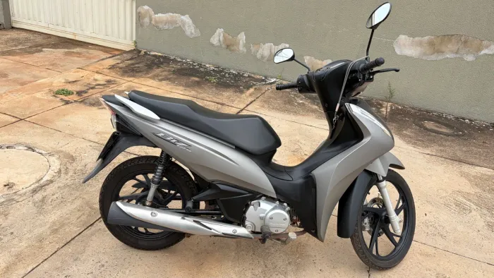 BIZ 125 EX 2025