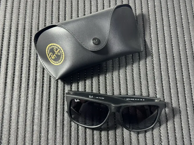 Óculos de Sol RayBan Justin 