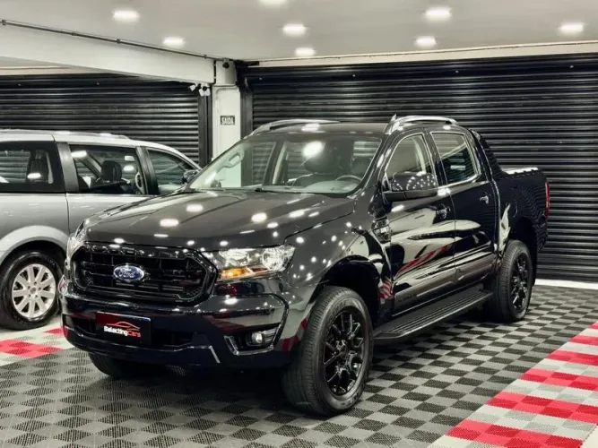 Ford Ranger Black 2.2 4X2 CD Diesel AUT 2022