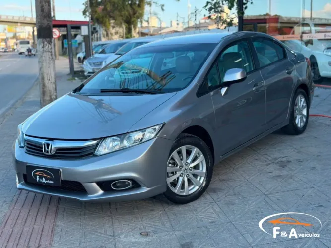 Honda Civic Sedan LXS 1.8/1.8 Flex 16V Aut. 4P 2013