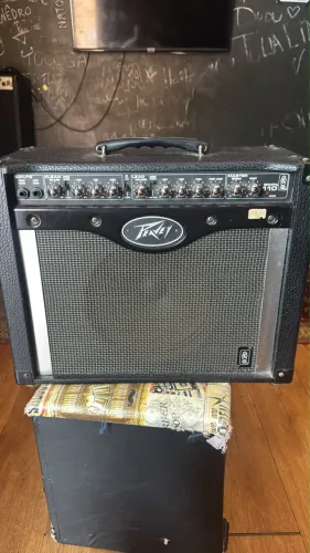 Amplificador de guitarra peavey envoy 110 75 watts