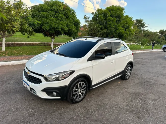 Chevrolet Onix Activ 1.4 8V Flex Aut. 4P 2017