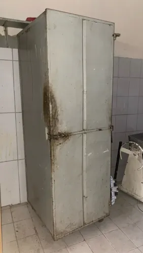 Armário para pães