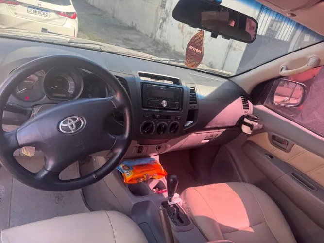 Toyota Hilux CD SR 4X2 2.7 16v/2.7 Flex Aut. 2010