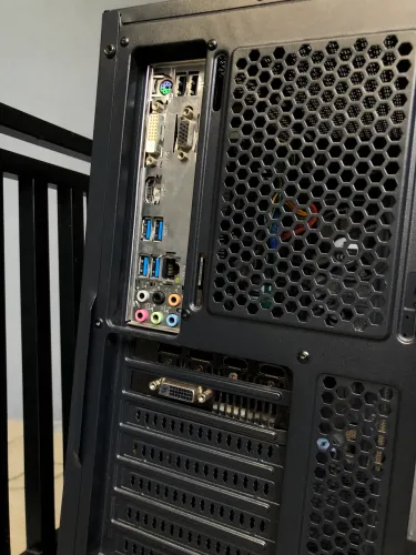 PC GAMER DE ENTRADA