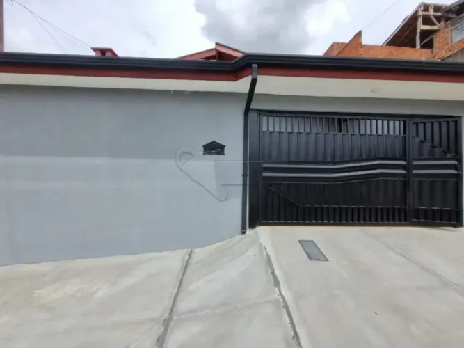 Casa residencial com 03 quartos no Jardim Recanto Verde.