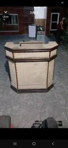 Vendo pulpito de madeira forrado para igreja