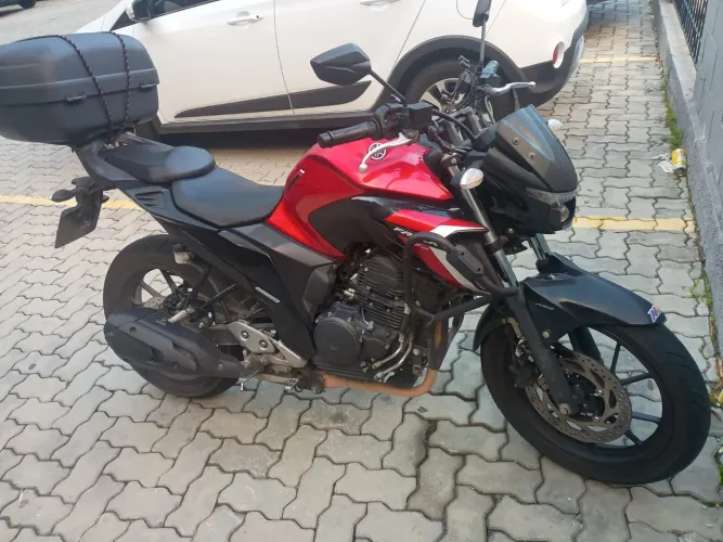 Vendo Yamaha fazer 250 
