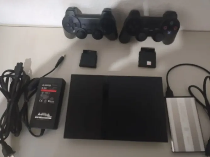 Playstation 2 com HD externo 