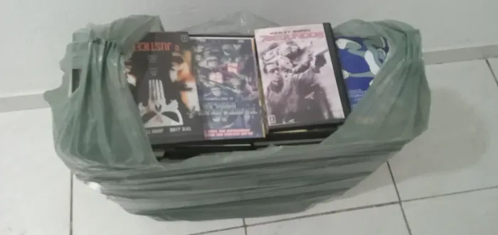 DVD LG karaoke e DVDs de filmes