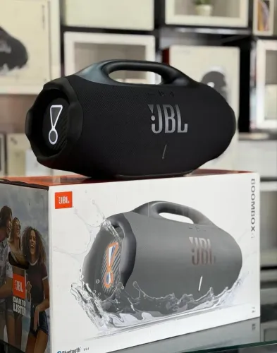 Boombox 4 - Lacrada nova com garantia