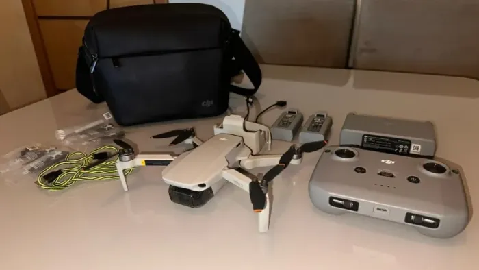 Drone DJI Mini 2 4K + Kit Completo (2 Baterias, Hub, Bag e SD 128GB) - Impecável!