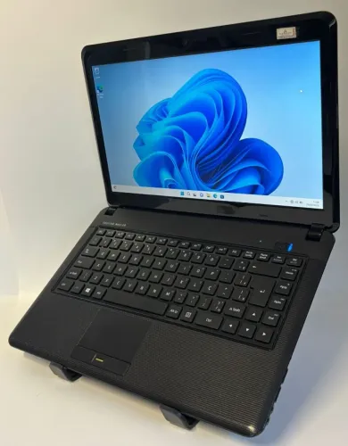 NOTEBOOK POSITIVO | Processador Intel Core i5 - 8GB de memória RAM - SSD 120GB.