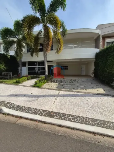Sobrado de Alto Padrão com 3 Suítes, Área Gourmet Completa e Piscina em Vila Israel Americ