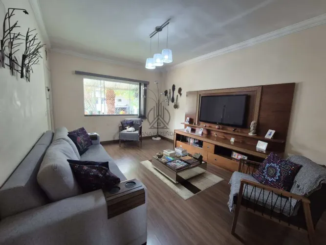 Sobrado em condomínio à venda, com 3 quartos, 230m² Campos do Conde 1