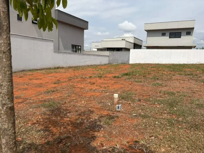Lote em Condomínio Fechado para Venda em Senador Canedo, Terras Alpha Residencial 2