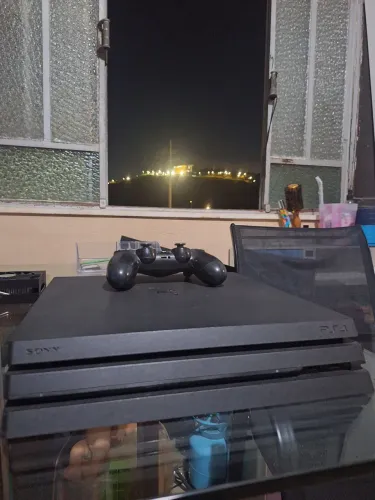 PlayStation 4 pro 1TB