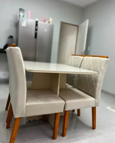     ? Transforme Sua Casa com Nossa Mesa de Jantar