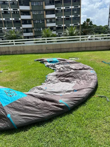 Kite Completo - North 12m 2018 (com barra) + Duotone Gonzales 138cm + Trapézio Ion