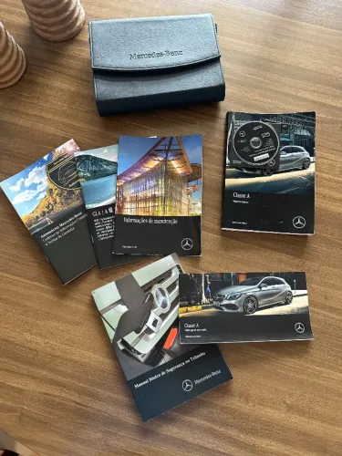 Kit Manual Original Mercedes-Benz Classe A A200 W176 Completo + Porta Manuais + CD