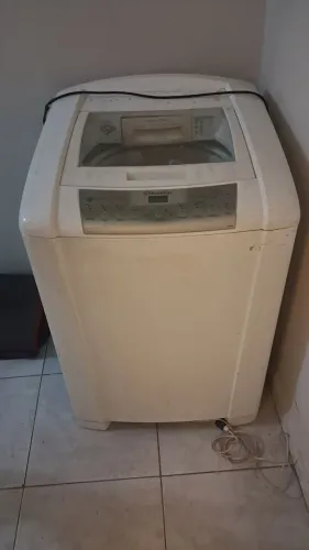 Máquina de lavar com defeito pequeno por 400,00