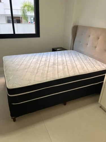 Cama box e cabeceira