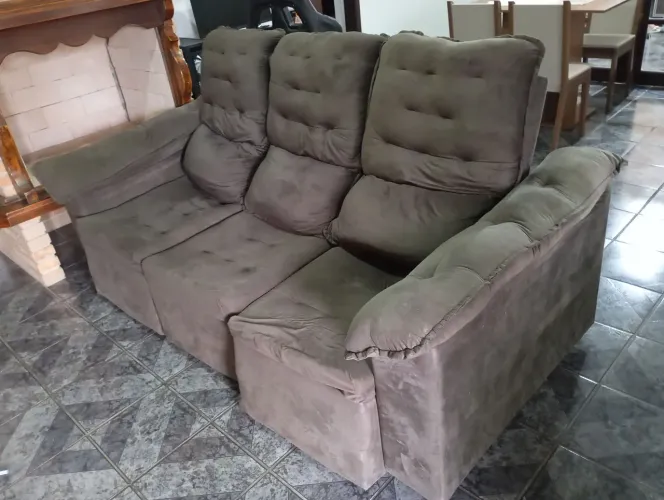 Sofá retrátil 3 lugares 