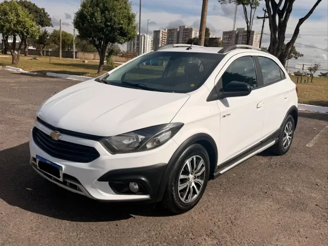Chevrolet Onix Activ 1.4 8V Flex Mec. 4P 2017