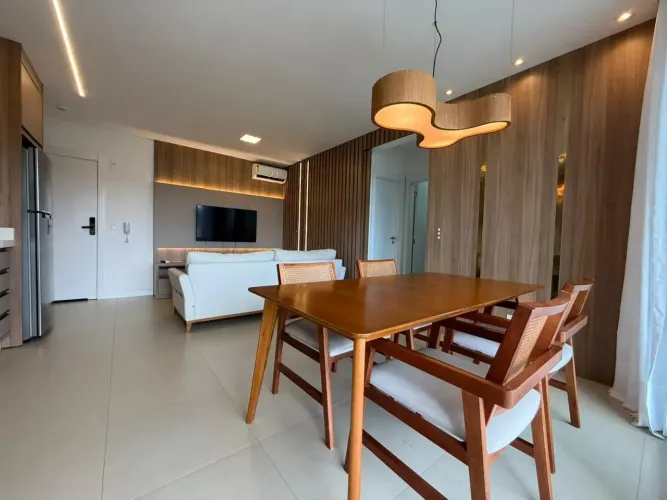 Apto com 2 quartos, todo mobiliado para alugar na Praia Brava- Itajaí - SC