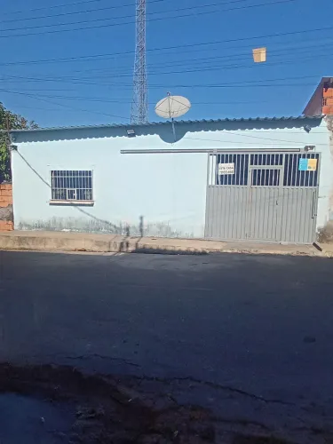 Vende-se está casa