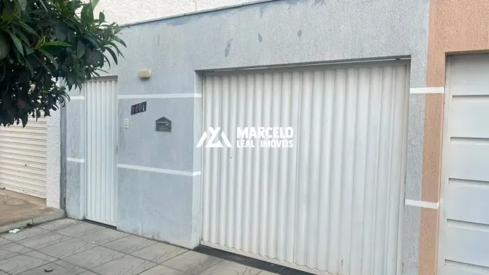 Oportunidade no bairro Felícia! Casa com 3/4 (1 suíte) próxima do Shopping Conqu