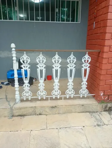 Balaústres Antigos Em Ferro Fundido / Grade Colonial Para Varanda (6 Peças) 90 Cm altura