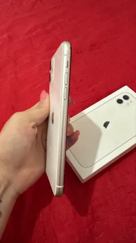iPhone 11 / tudo ok /Face ID /bateria / pra vender logo 