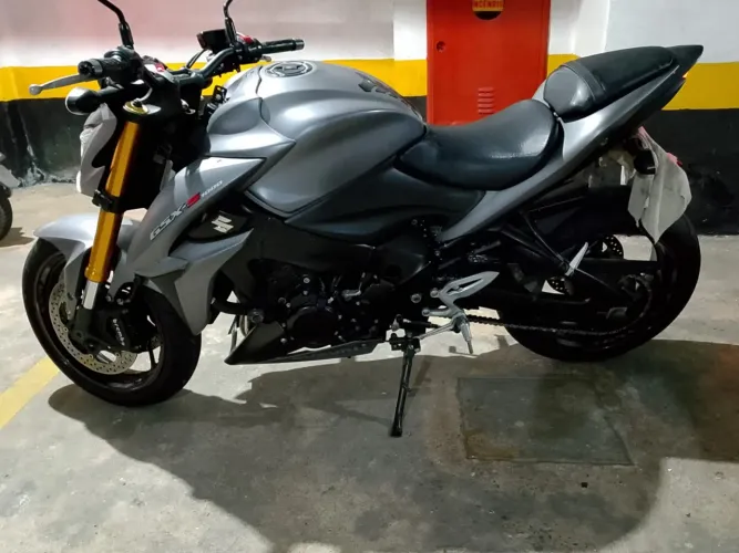 GSX-S Suzuki 2018