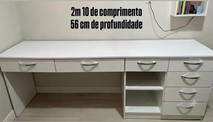 Mesa de estudos/ escritório