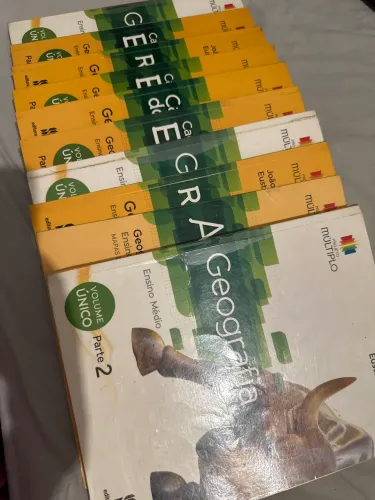 Livro de Geografia ensino médio 