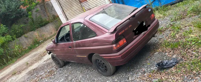 Escort xr3 para retirada de pecas