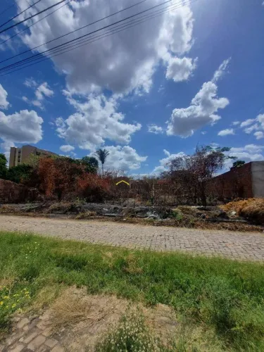 Lotes à venda no Bairro Morros