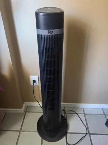 Ventilador torre vertical Wap com controle remoto