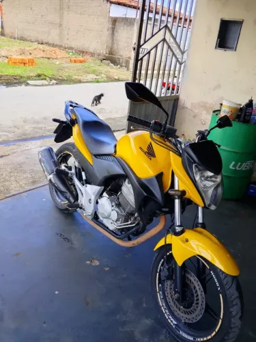 CB 300<br>