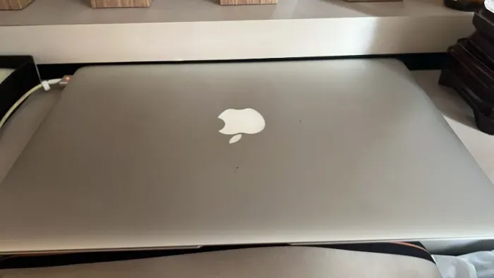 MacBook Air (13 polegadas, 2017) - Seminovo