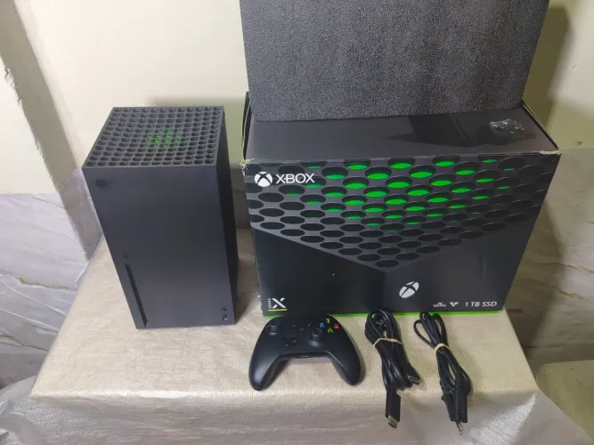 Xbox series X/aceito cartão ate 18x/troco Xbox series s mais volta em dinheiro pra mim 