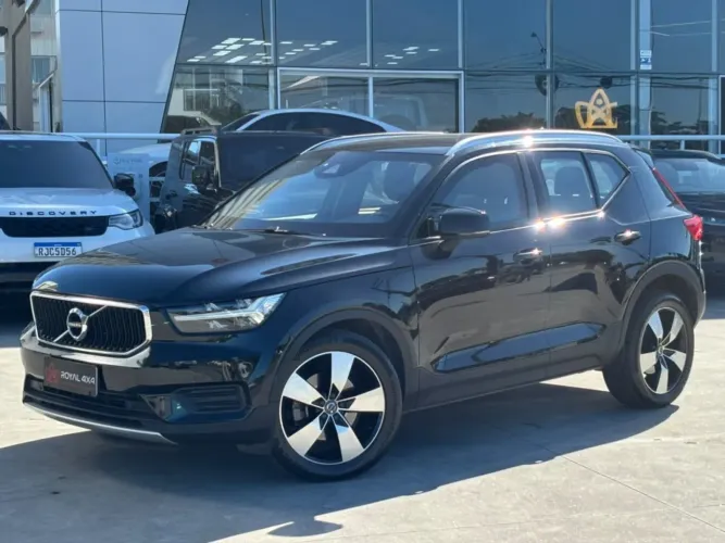 Volvo XC40 XC 40 T-4 Momentum 2.0 190cv FWD 2020